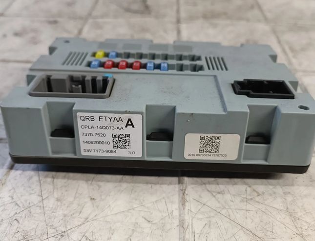 LAND ROVER Range Rover Evoque L538 (1 gen) (2011-2020) Fuse box 73707520,1406200010 21603350