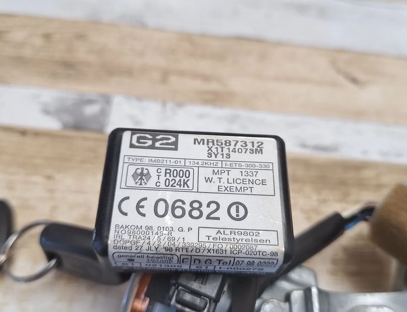 MITSUBISHI Space Wagon 3 generation (1998-2004) Замок зажигания 337860,MR587312,X1T14073M 30429412