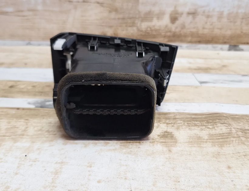 TOYOTA Corolla Verso 1 generation (2001-2009) Cabin Air Intake Grille 15564345 30474668