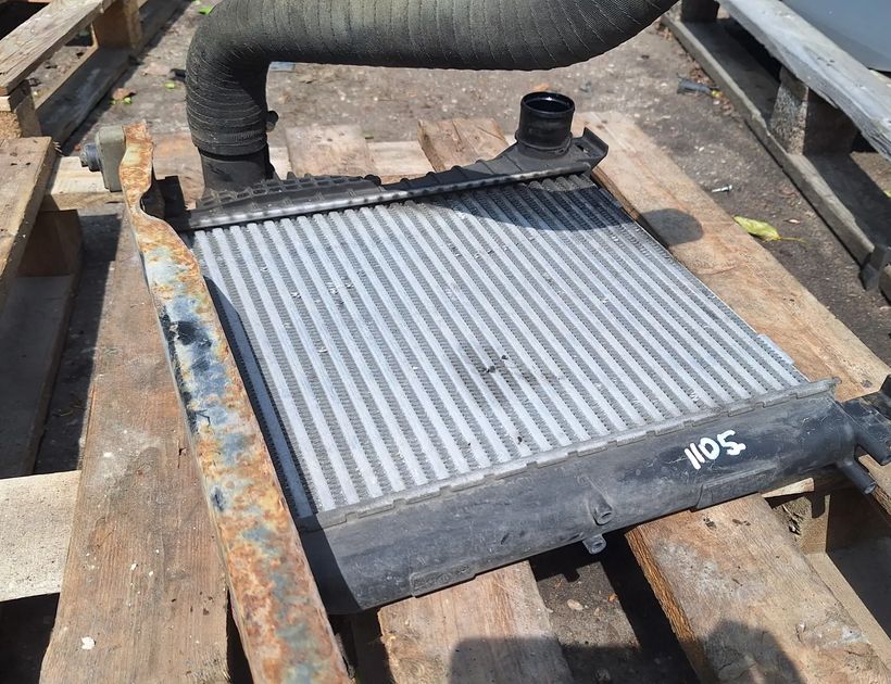 CHRYSLER Voyager 4 generation (2001-2007) Intercooler radiátor 05142489AA 30762750