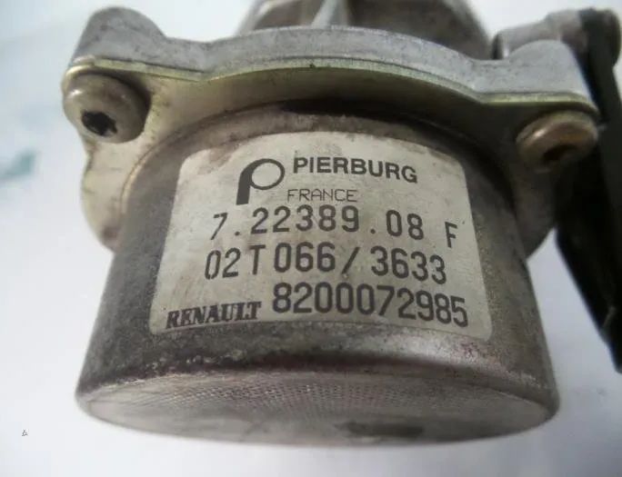 RENAULT Laguna 2 generation (2001-2007) Vákuová pumpa 8200072985,8200123491,8200322916,8200451323,8200720558 26965244