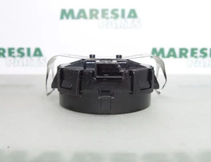 RENAULT Megane 2 generation (2002-2012) Левый регулятор высоты 8200396304,8200103845,285352279R 26965402