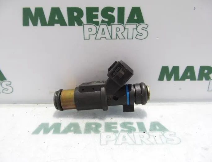 CITROËN Saxo 2 generation (1996-2004) Palivový vstrekovač 01F002A,1984E0 26966054