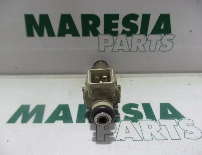 PEUGEOT Clio 3 generation (2005-2012) Форсунка 1984E0,1984E00 26970894