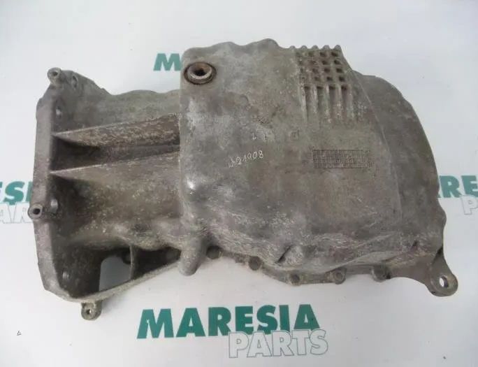 RENAULT Clio 2 generation (1998-2013) Oil Pan 7700108925,7700108059,8201719715,7711120025,8200404442,8200125660 26971983