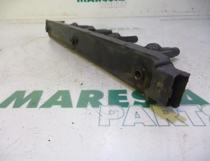 PEUGEOT 307 1 generation (2001-2008) Vysokonapäťová zapalovacia cievka 9656695780,5970A0,597087,5970A00 26979252