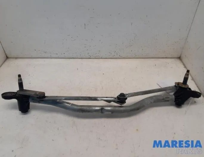 ALFA ROMEO Giulietta 940 (2010-2020) Трапеции стеклоочистителей 50509396,3397021178 27292100