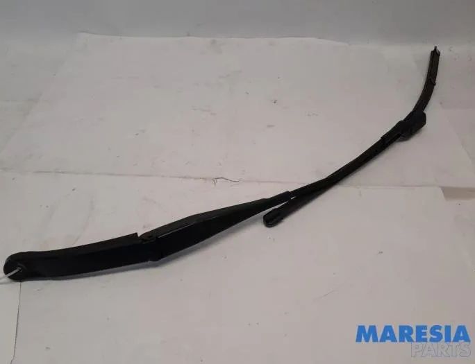 ALFA ROMEO Giulietta 940 (2010-2020) Стеклоочистители спереди 50509402,52137004 27399315