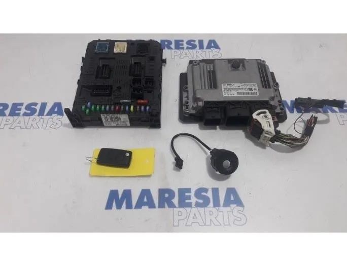 PEUGEOT 5008 1 generation (2009-2016) Блок управления двигателем 9666319180,966689568002,9666895680,9675495080,1609028280,0261S06472,9663123380,1613316380,6160C1,6490Y2 27657669