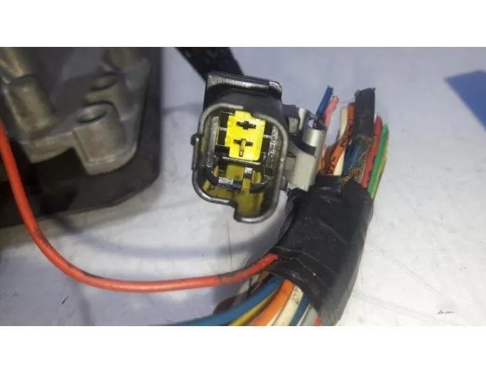 PEUGEOT 5008 1 generation (2009-2016) Блок управления двигателем 9666319180,966689568002,9666895680,9675495080,1609028280,0261S06472,9663123380,1613316380,6160C1,6490Y2 27657669