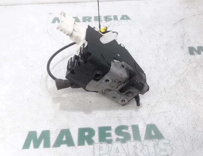 PEUGEOT Expert 2 generation (2007-2020) Ostatné časti karosérie 9681334980,9136CA 27657849