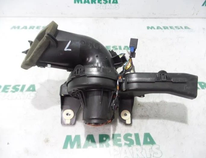 PEUGEOT 5008 1 generation (2009-2016) Другие блоки управления 9683441680,T5157001,6441CV 27737927