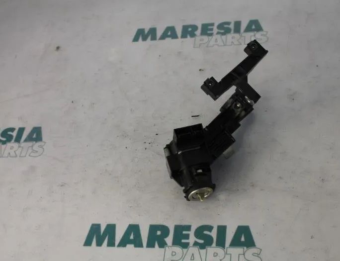 FIAT Punto 3 generation (2005-2020) Замок зажигания 0000051928526,61124700,52182634 27740864
