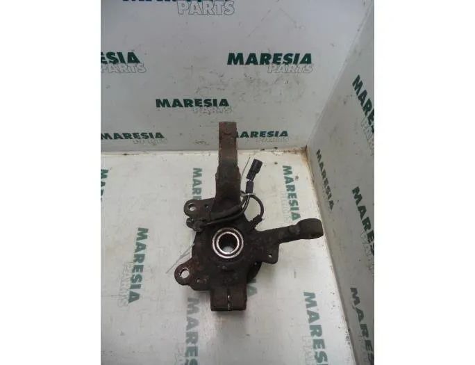 RENAULT Modus 1 generation (2004-2012) Other Body Parts 8200308649,8200046549,402022048R,8200345945 27746579