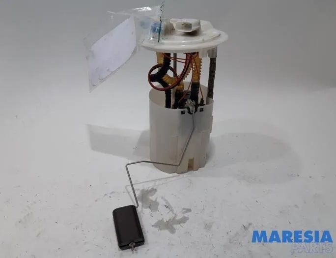 RENAULT Trafic 3 generation (2014-2023) Fuel Pump 0580203152,172021036R,93868446,76107933AA 27759370