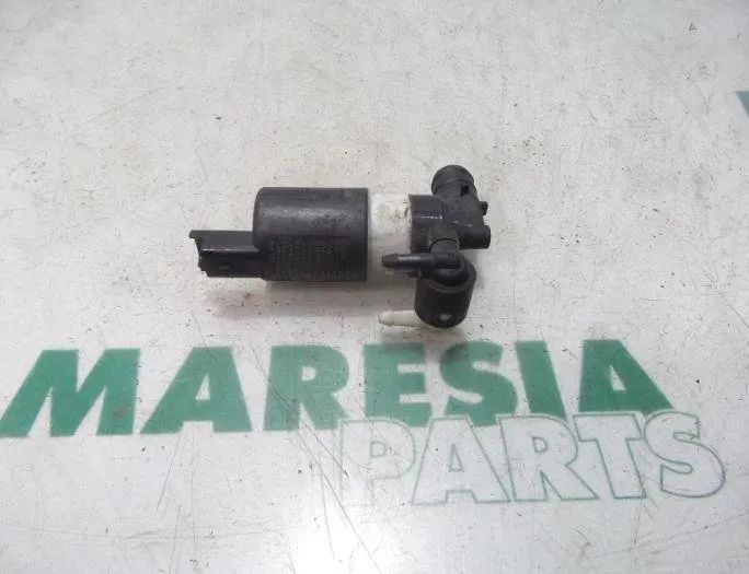 RENAULT Laguna 3 generation (2007-2015) Tryska stierača 289200004R,8200184555,286202746R 27763827