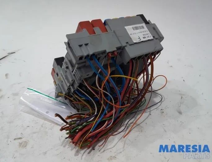 OPEL Combo D (2011-2020) Блок предохранителей 51867698,0051867698 27786540