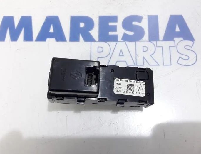 RENAULT Captur 1 generation (2013-2019) Control Unit 253B08825R 27828156