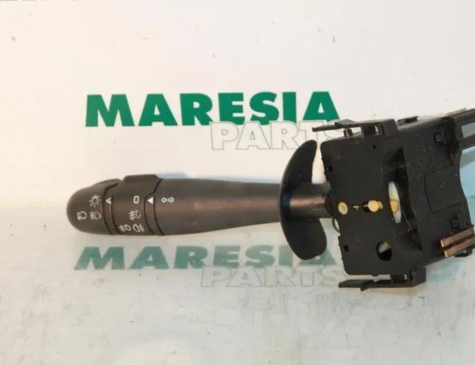 RENAULT Laguna 2 generation (2001-2007) Stieračový prepínač 7701059356,8200012244 27828493