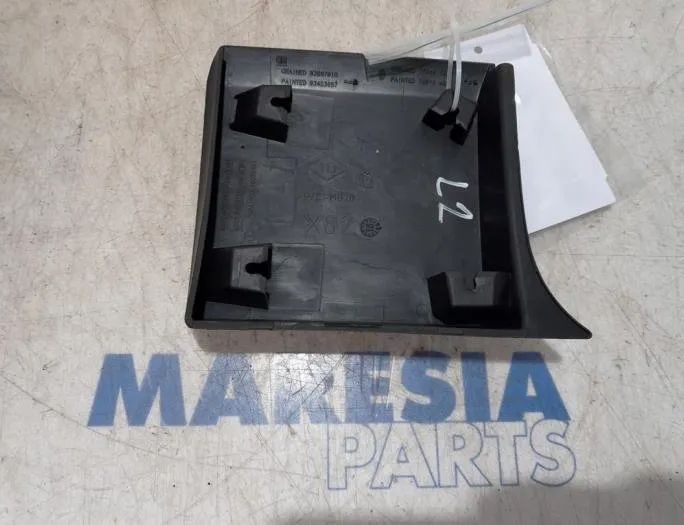 RENAULT Trafic 3 generation (2014-2023) Príslušenstvo Trim 768196228R,798194839R,93867910,93453657 27831685