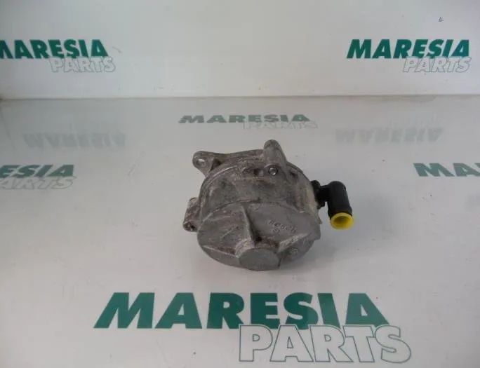 RENAULT Megane 2 generation (2002-2012) Vákuová pumpa 8200123491,8200322916,D163123491 27850656