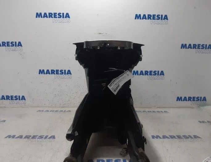 PEUGEOT 3008 1 generation (2010-2016) Stredová konzola 9686964777,9685858777,9683347277,9685450077 27886834