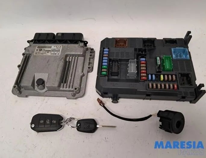 PEUGEOT 308 T9 (2013-2021) Блок управления двигателем 0281032456,9814182680,1614103080,9807054180,1610807880 28081822