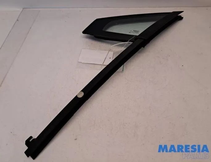 RENAULT Clio 4 generation (2012-2020) Фортка передняя левая 802634285R,802634285 28847187