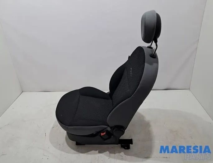 FIAT 500 2 generation (2008-2024) Front Right Seat 71752559,6000626136,6000627664,71778405,6000626096,71778403,6000626138,71769045 29082621