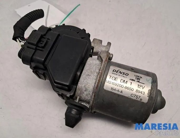 FIAT 500 2 generation (2008-2024) Motor mechanizmu stierača predného čelného skla 29599591