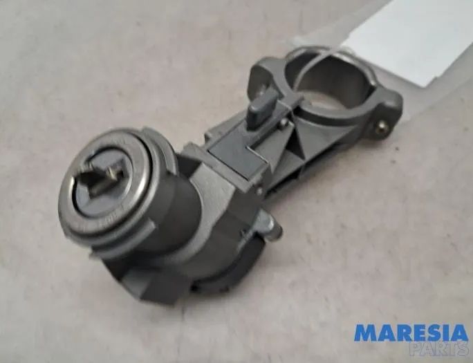 FIAT Punto 3 generation (2005-2020) Ignition Lock 50525430,505152810B365 30815947