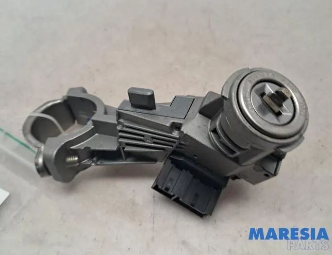 FIAT Punto 3 generation (2005-2020) Ignition Lock 50525430,505152810B365 30815947