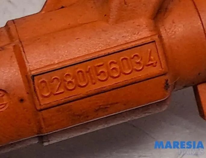 PEUGEOT 206 1 generation (1998-2009) Palivový vstrekovač 0280156034,1984E9 31460629