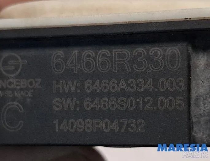 RENAULT Clio 4 generation (2012-2020) Air Intake Tube 6466R330,14098P04732 31801070