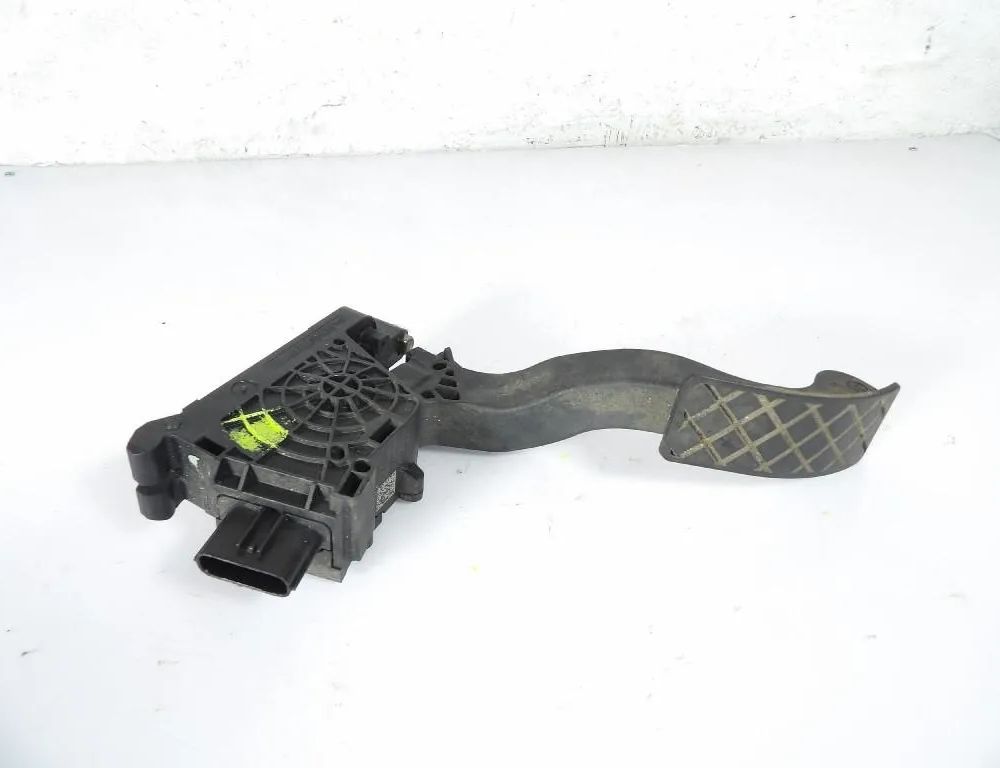 SKODA Scala 1 generation (2019-2023) Plynový pedál 2Q1723503 33077103