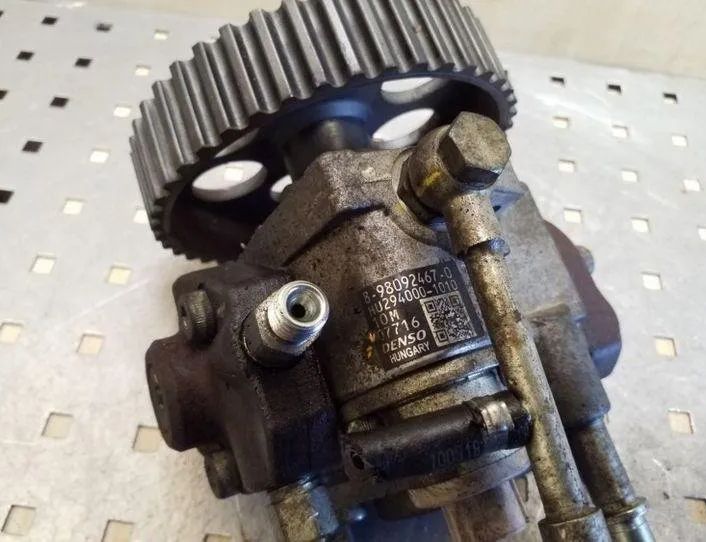 OPEL Astra J (2009-2020) Fuel Pump 8980924670 26071439