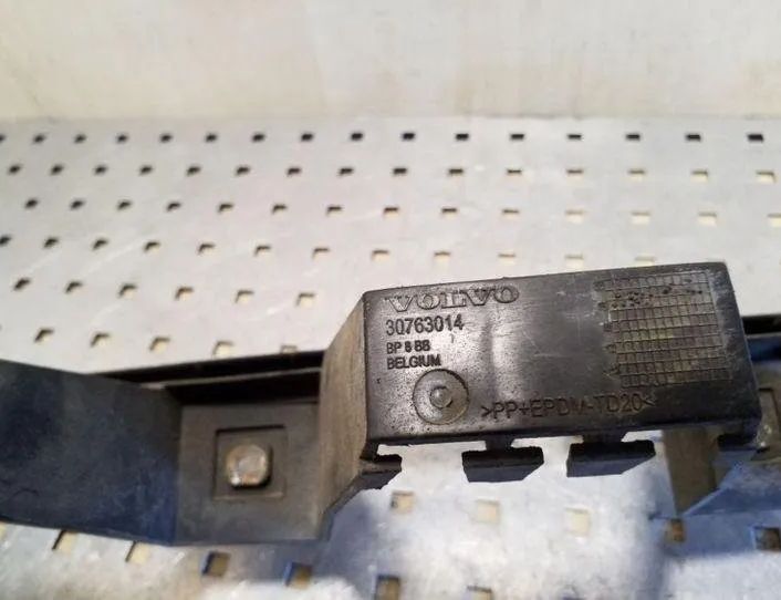VOLVO V50 1 generation (2003-2012) Держатель заднего бампера правый 30763014 26075595