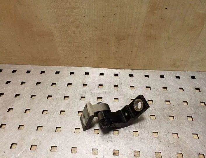 VOLKSWAGEN Passat B5 (1996-2005) Петля задней правой двери 26093079