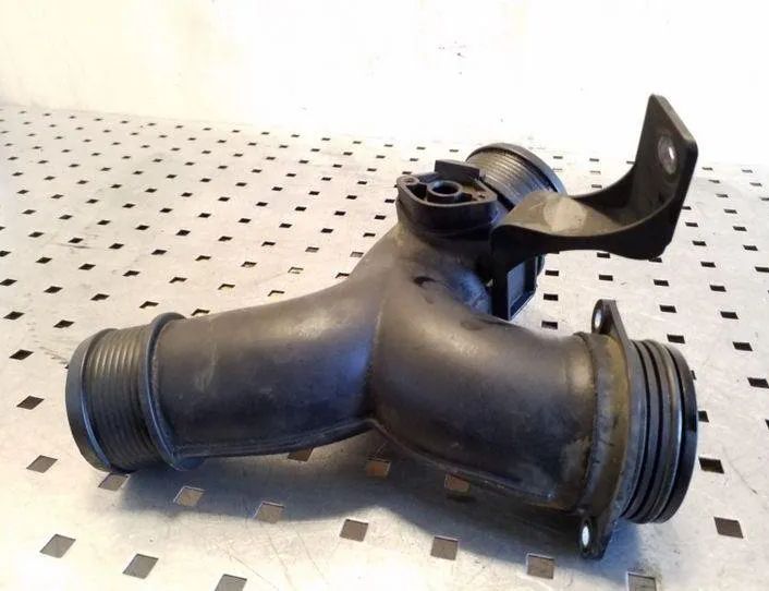 VOLKSWAGEN Touareg 1 generation (2002-2010) Intercooler hadica 7L6145795AB 26112686