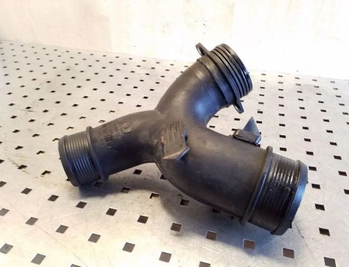 VOLKSWAGEN Touareg 1 generation (2002-2010) Intercooler hadica 7L6145795AB 26112686