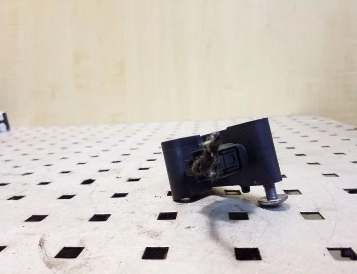 BMW 3 Series E90/E91/E92/E93 (2004-2013) Боковой датчик удара левый 6911003 26127619