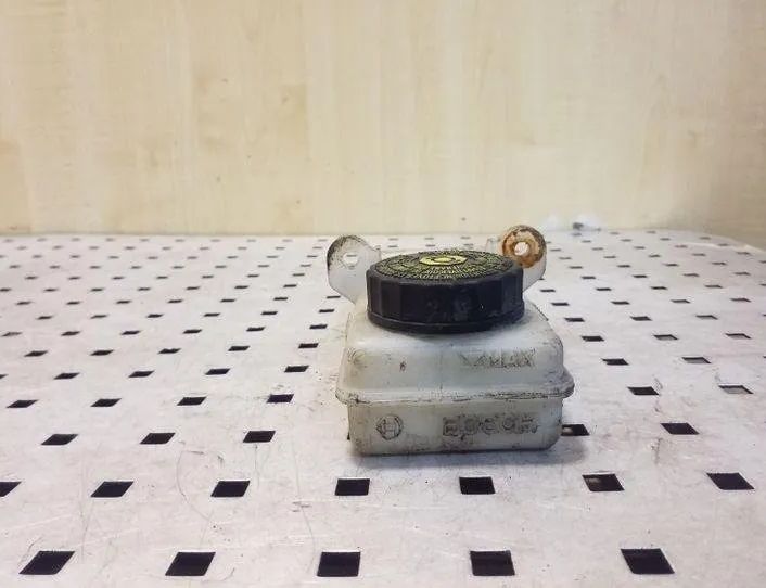 PEUGEOT 307 1 generation (2001-2008) Бачок тормозной жидкости 0204224574 26127983