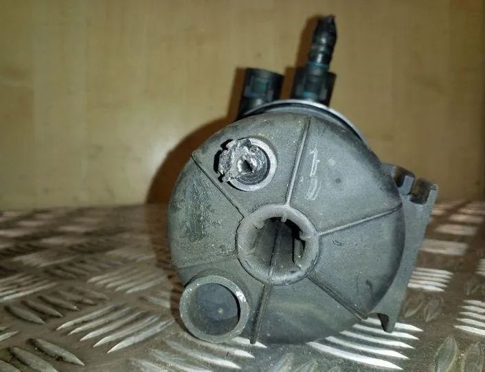 OPEL Vectra C (2002-2005) Skriňa palivového filtra 24416213 26133621