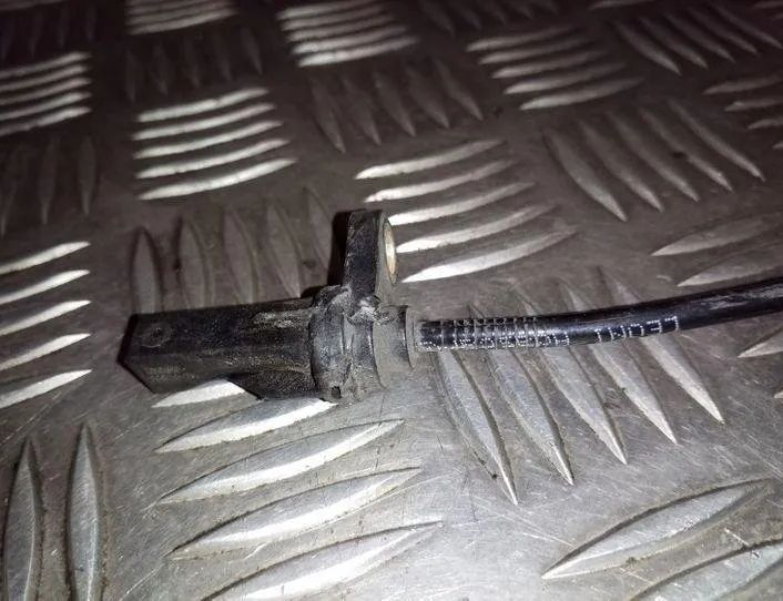 BMW 3 Series F30/F31 (2011-2020) Front Right ABS Sensor 6791223 26136216