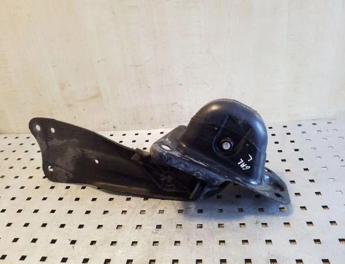 VOLKSWAGEN Scirocco 3 generation (2008-2020) Ľavé zadné rameno závesu 1K0501475,1K0505129J,1K0505225H 26147846