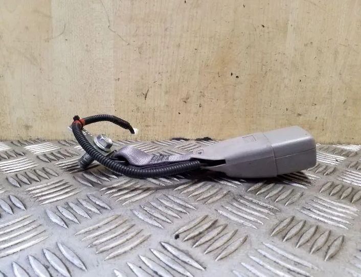 HONDA Insight 2 generation (2009-2015) Пряжка сиденья задняя правая 1056783 26149975