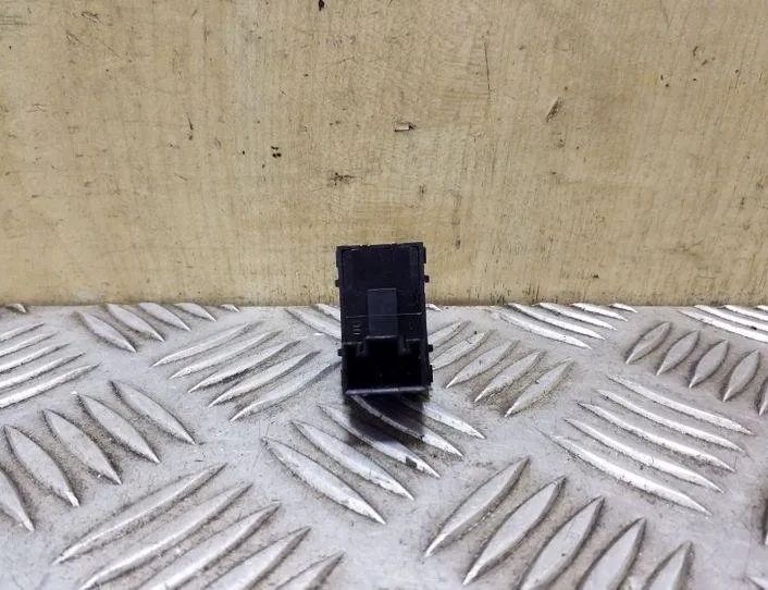 VOLKSWAGEN Tiguan 1 generation (2007-2017) Vypínač ľavého okna predných dverí 7L6959855B 26150382