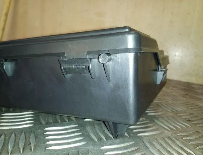 AUDI Q5 8R (2008-2017) Другие внутренние детали 8T0035613,8T0035619 26158076