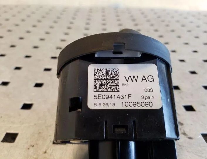 SKODA Octavia 3 generation (2013-2020) Ovládacia jednotka vypínača svetlometu 5E0941431F,10095090 26169263