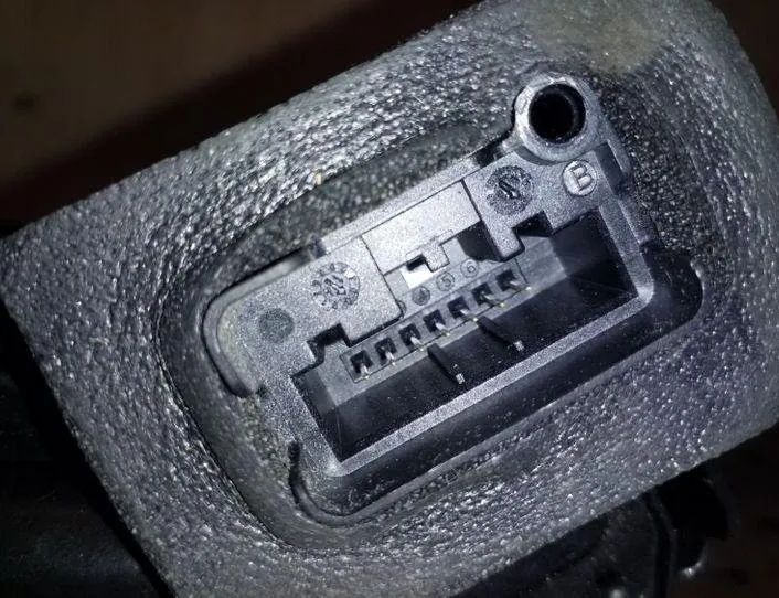 VOLKSWAGEN Passat Variant 1 generation (2010-2024) Замок двери передний правый 5E2837016,6R0837350 26178270